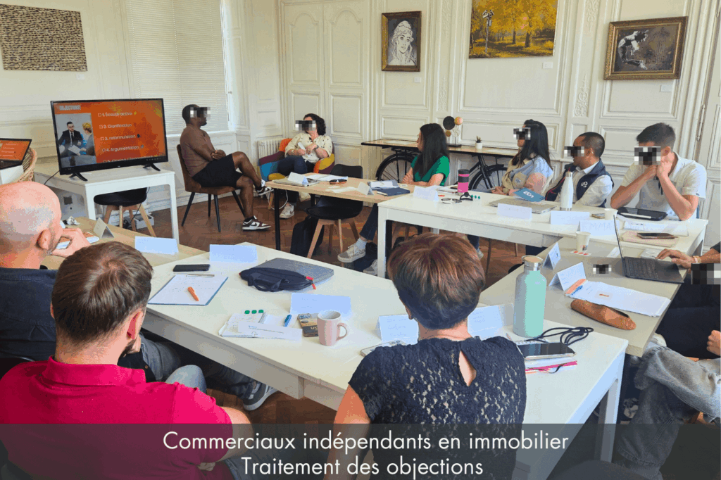 Formation FlowHumans sur le traitement des objections pour indépendants en immobilier.